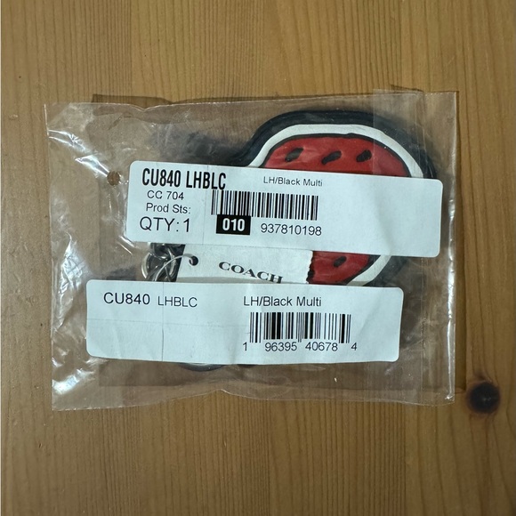 🍓Coach Strawberry Leather Bag Charm - Picture 7 of 7